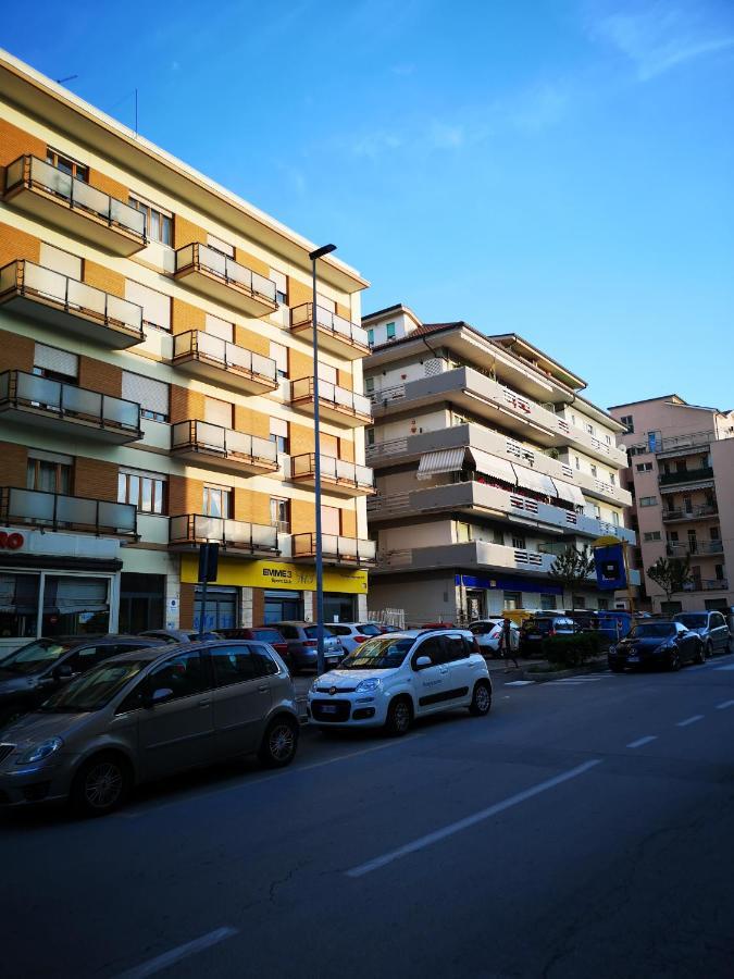 Odeon Rooms Ortona Exterior foto